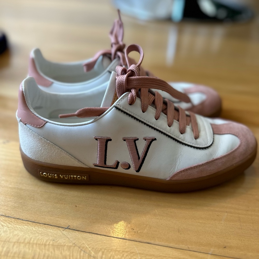 Louis Vuitton frontrow sneakers in pink suede and white sz 39. LV logo - Picture 2 of 8